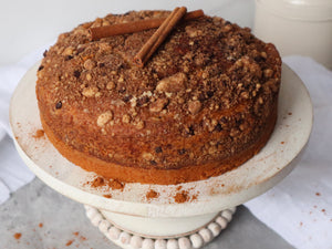 Classic Cinnamon Cake - Polana