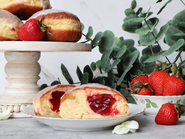 Paczki with Strawberry Filling - Polana